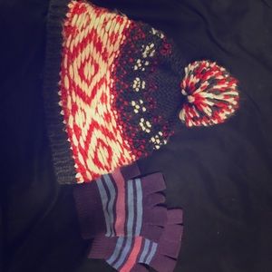 Winter hat and fingerless gloves!