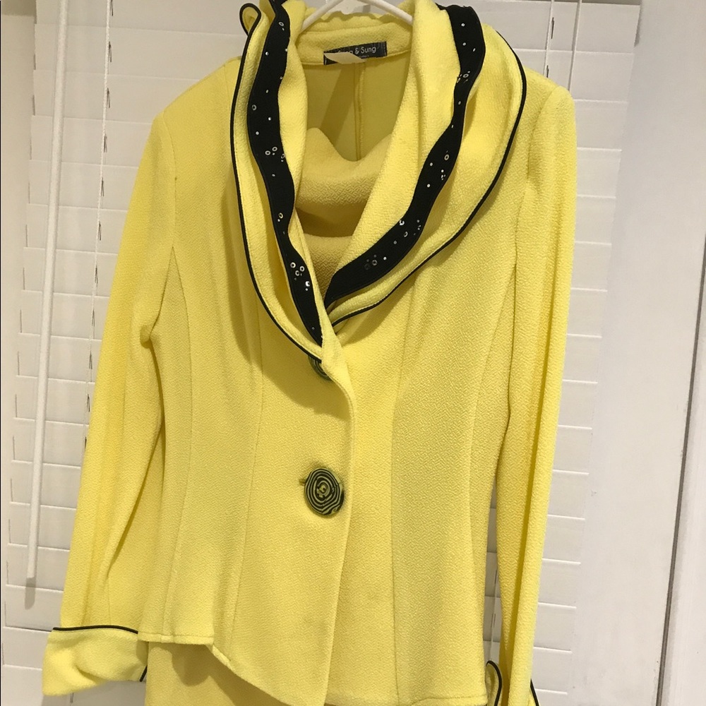 Design Today's Yellow Dress