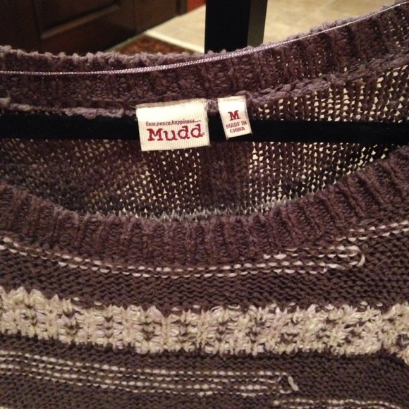 Tribal sweater - Picture 2 of 3