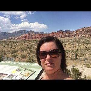 Meet your Posher, Rebekah