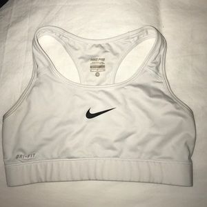 Nike PRO sports Bra