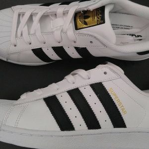 Adidas Superstar Sneakers 7 1/2 - BRAND NEW