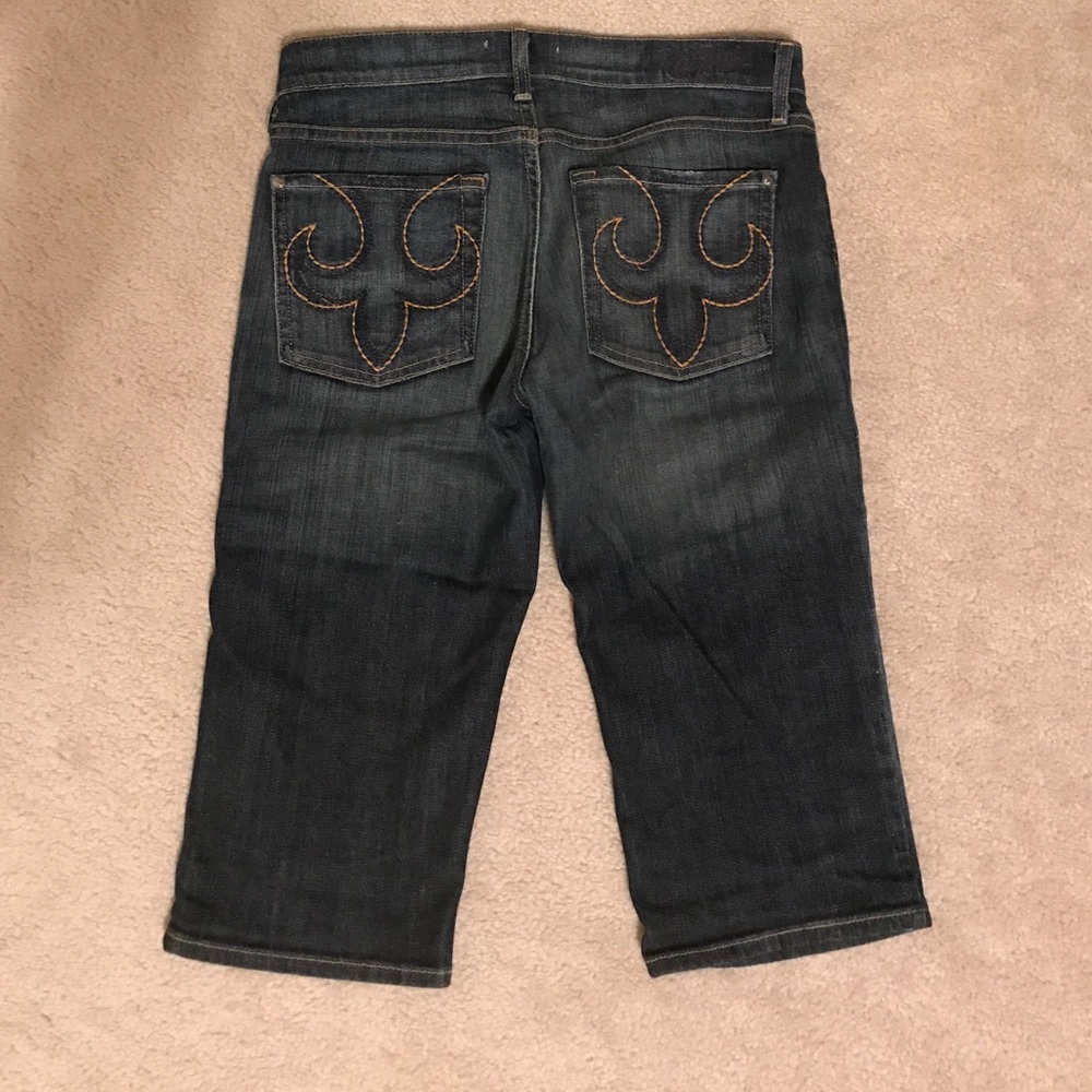 "You're Very Expressive" Express Capri jeans