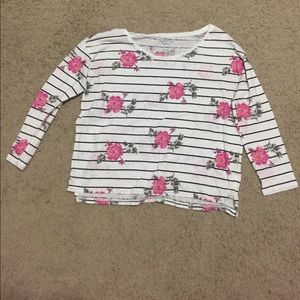Cute Rose pattern shirt! Juniors S