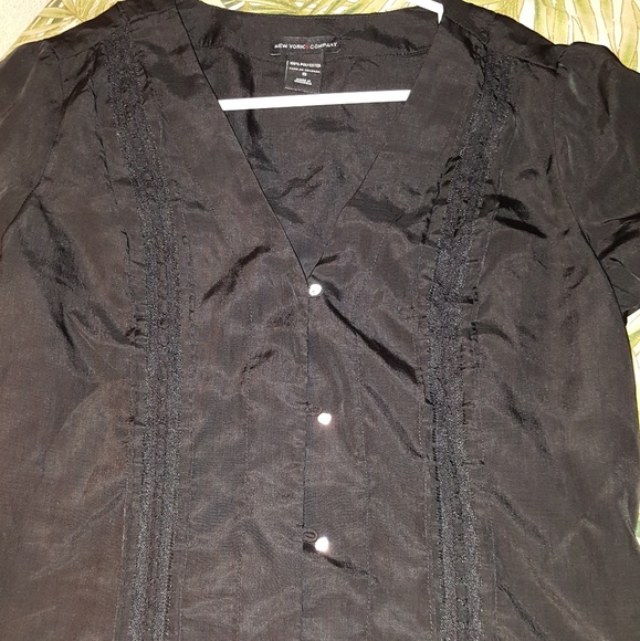 Top - Picture 2 of 3