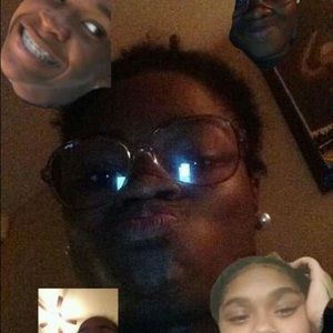 Meet your Posher, Karolyn