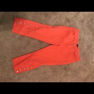 Coral capris