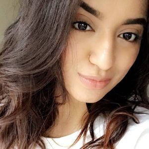 Meet your Posher, Ifza