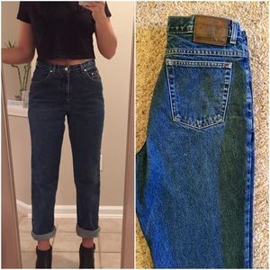Vintage high waisted jeans