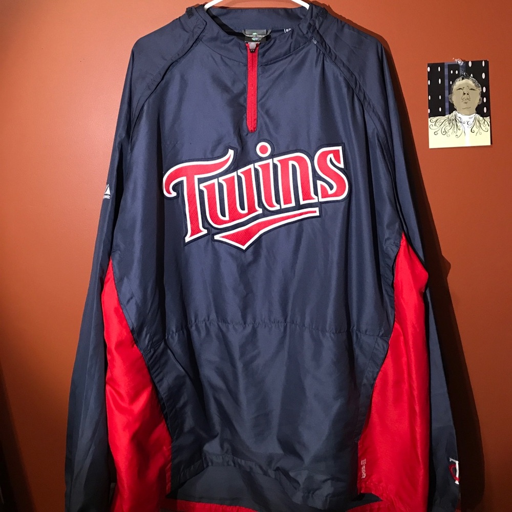Authentic Minnesota Twins triple peak gamer jacket