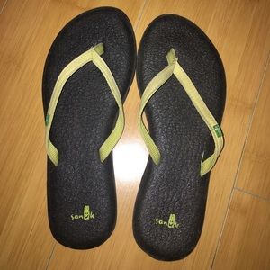 Sanuk Sandals