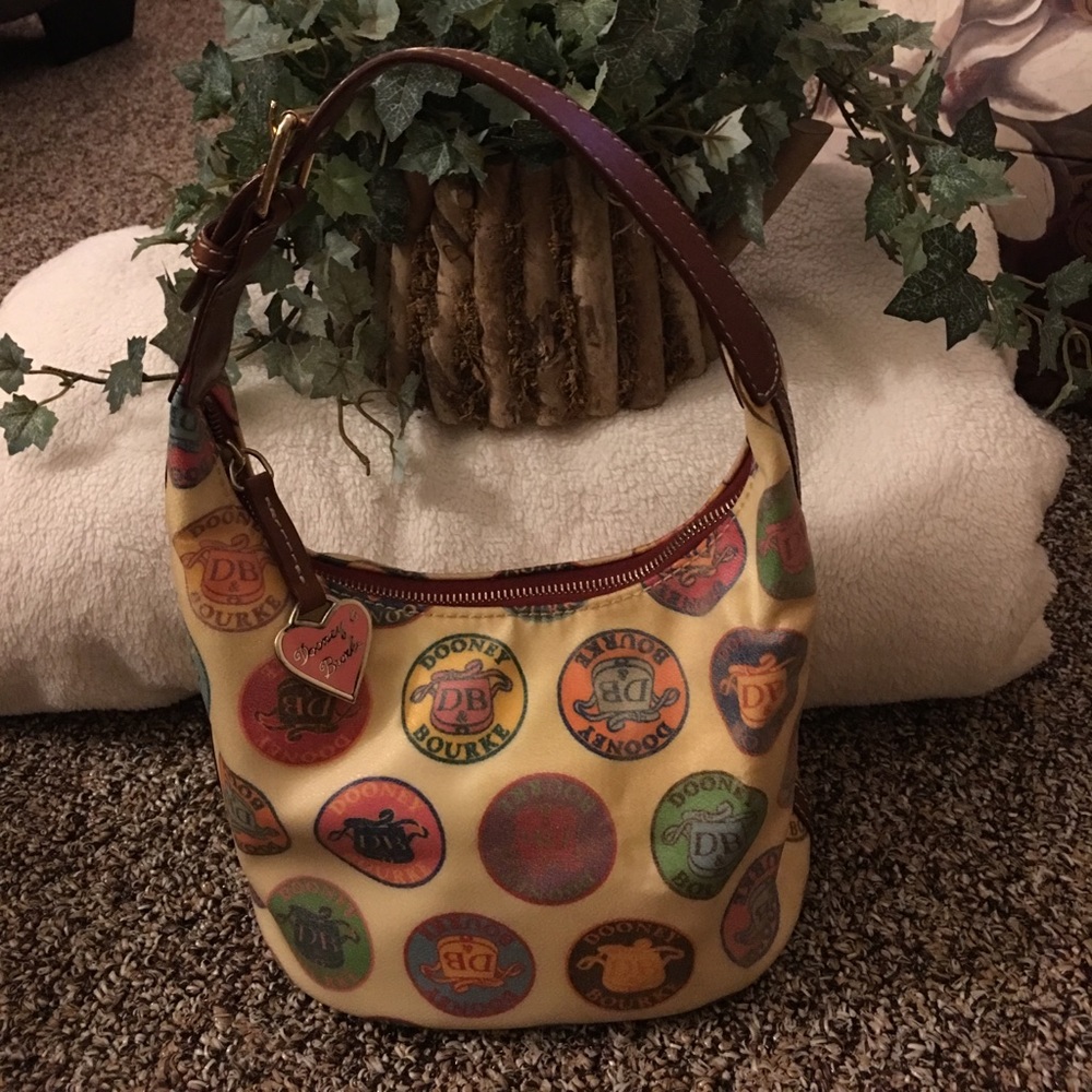 Dooney&Bourke bag good condition authentic rare bg