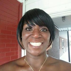 Meet your Posher, Latonia