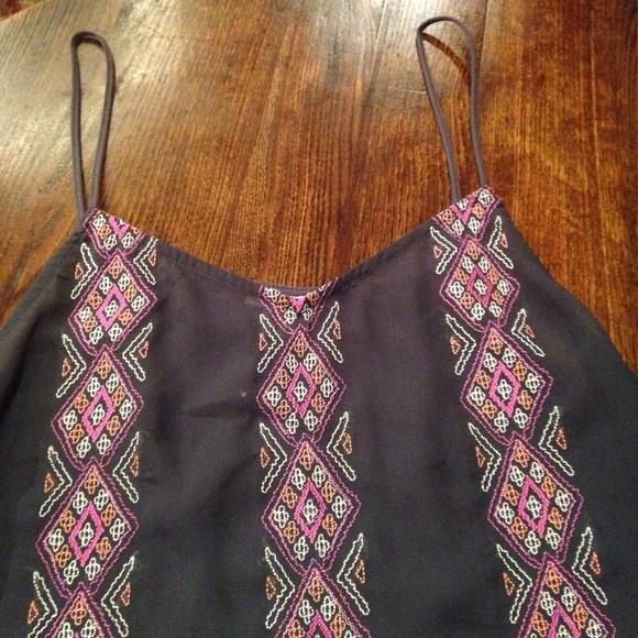 Urban Outfitters Embroidered Tank Top - Picture 2 of 3
