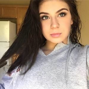 Meet your Posher, Hailey