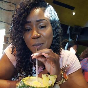 Meet your Posher, Antoinette