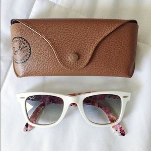Rayban Wayfarers