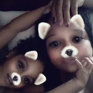 Meet your Posher, Carolina