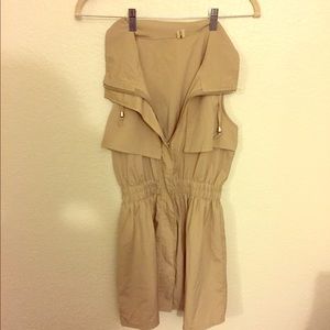 Sleeveless layer jacket