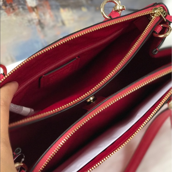 ‼️PRICE IS FIRM‼️ COACH SMALL CARRYALL CHRISTIE - Picture 5 of 7