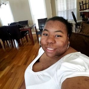 Meet your Posher, Benitra