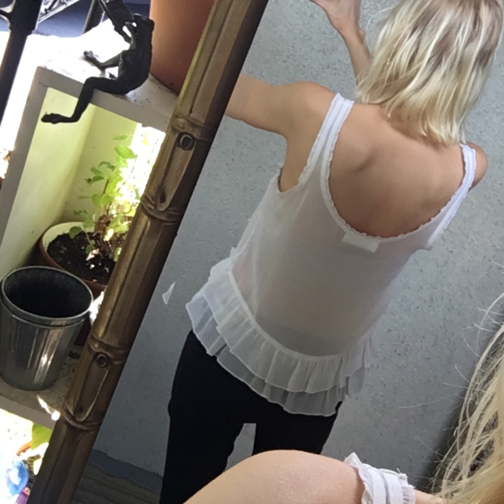 Floral blouse - Picture 3 of 7