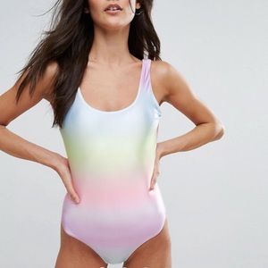 Scoop back Swimsuit 🦄