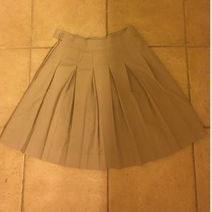 I'm selling a khaki skirt.