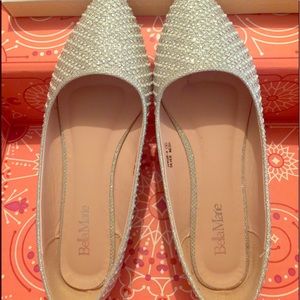 Blingy/pearl flats