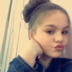 Meet your Posher, Jillian