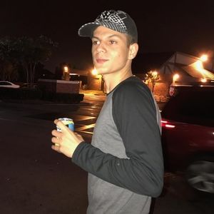 Meet your Posher, Fatmir