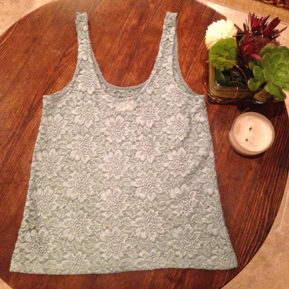 LIKE NEW Urban Outfitters Sparkle Lace Tank Top - Picture 4 of 4