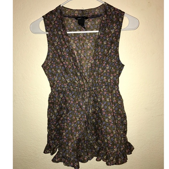 Urban Outfitters Tops - Vintage Floral Tie Front Top