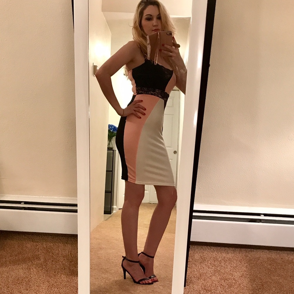 Pink/black/white dress
