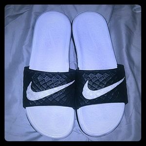 Nike slides like new worn once!