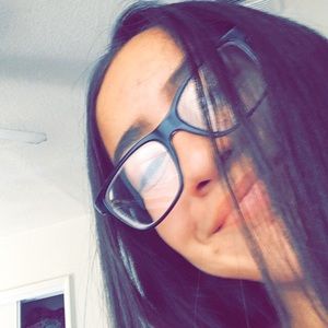 Meet your Posher, Marina