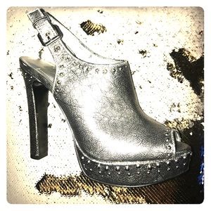 BCBGeneration Silver wedges