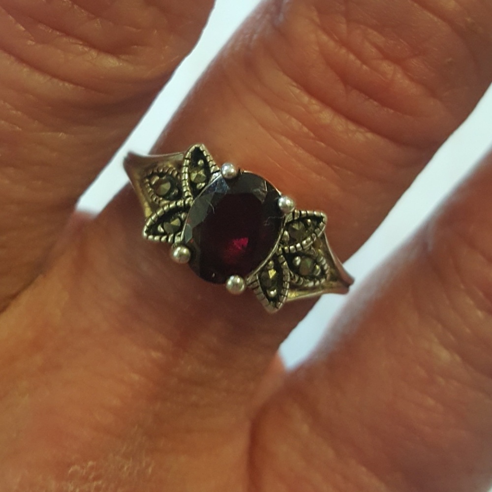 Gorgeous Sterling Silver Ring
