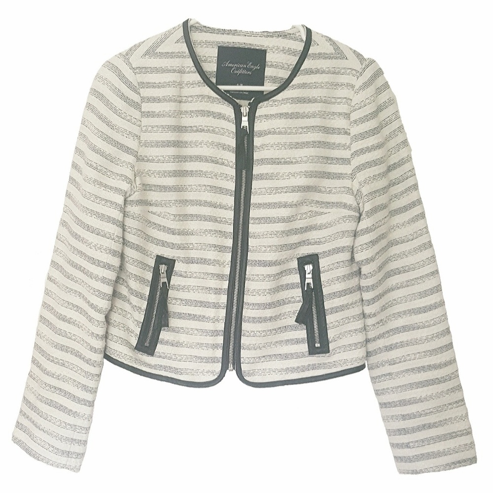 American Eagle - Ivory & Navy Jacket - Small