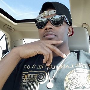 Meet your Posher, Emmanuel