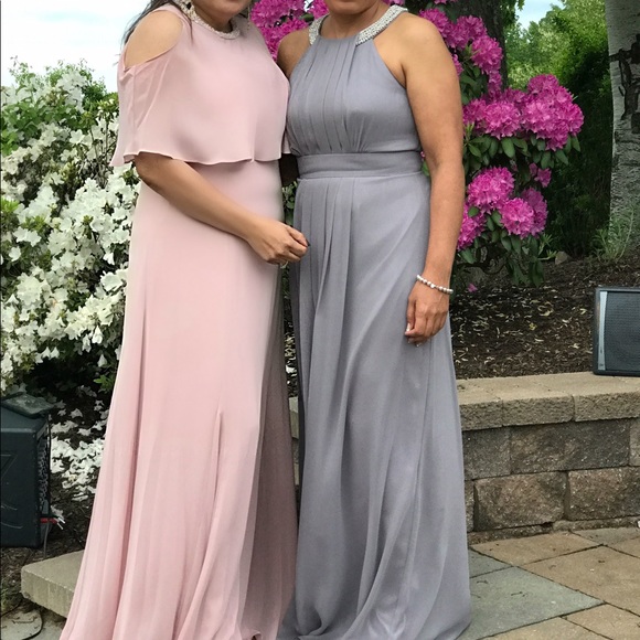 A long soft pink long dress - Picture 2 of 7