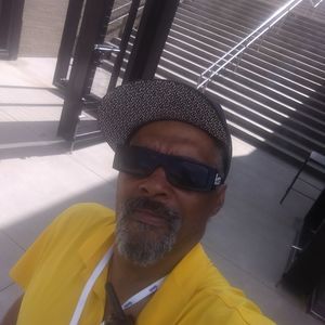 Meet your Posher, Robert