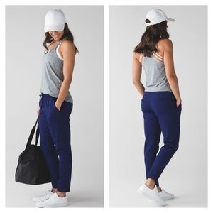 Lululemon Jet Crop Sz 6 - Blue