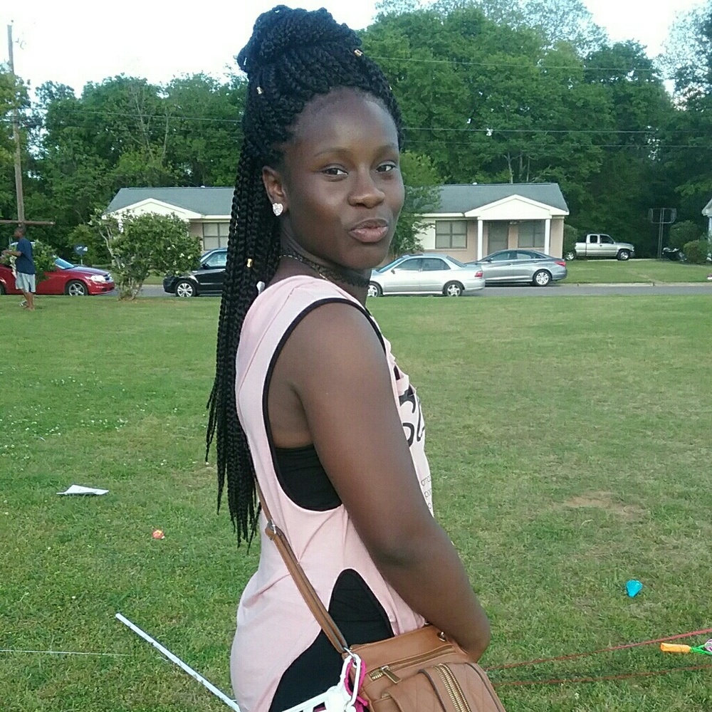 Meet your Posher, Leon