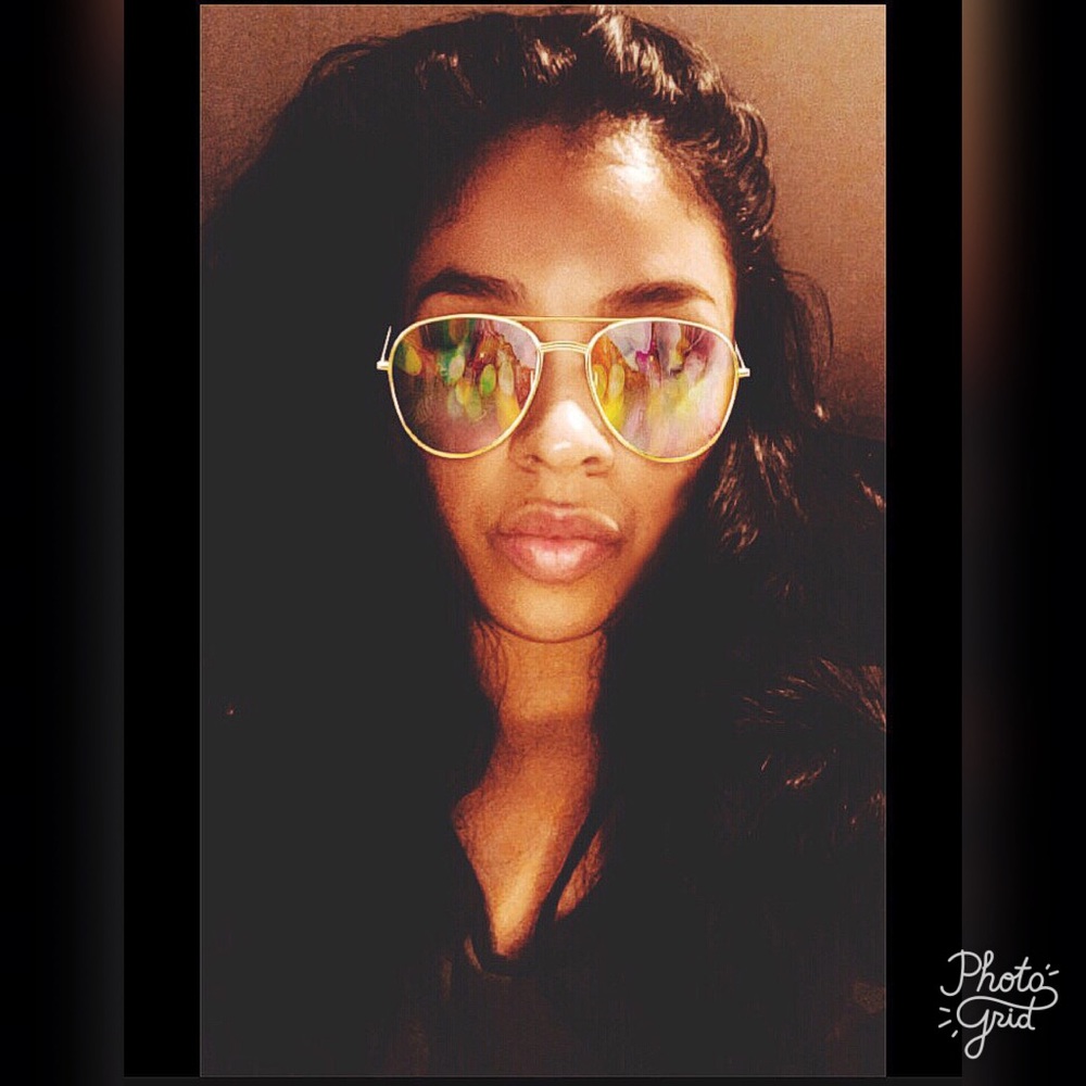 Meet your Posher, Cristina