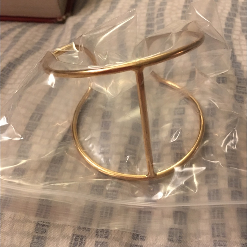 Gold bracelet