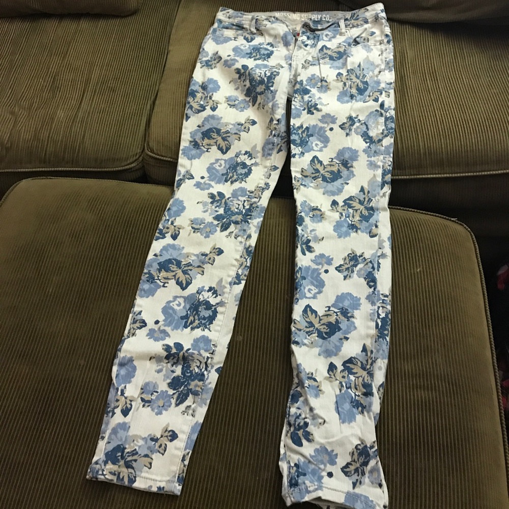 Mossimo Floral skinny jeans blue size 7