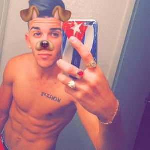 Meet your Posher, Ernesto