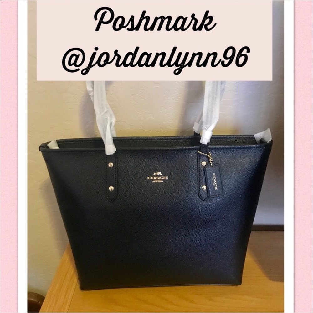 COACH NWT Authentic Leather Tote!