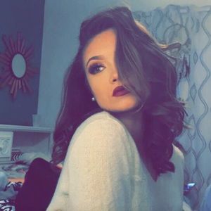 Meet your Posher, Alyssa